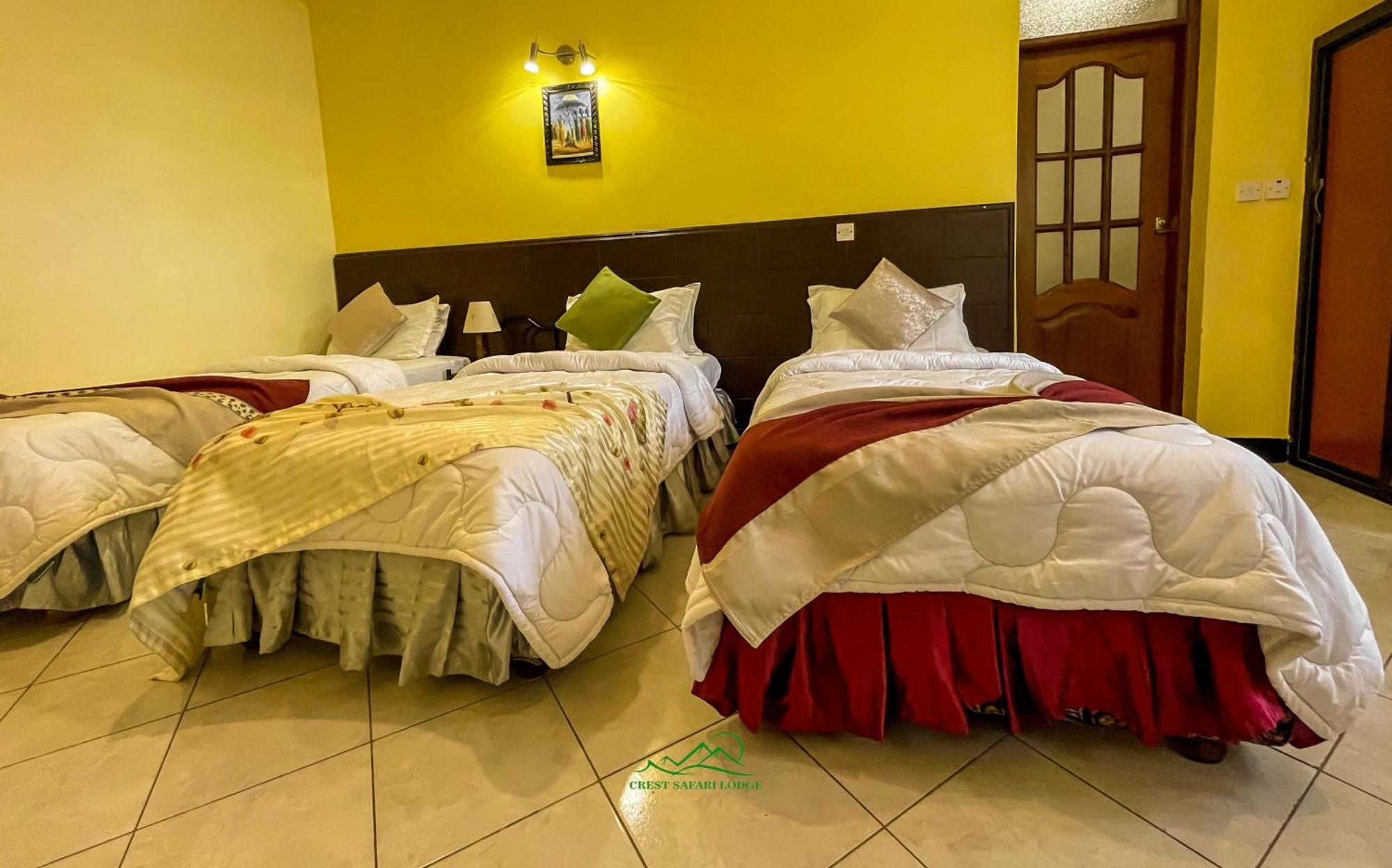 Crest Safari Lodge Bed And Breakfast Arusha Esterno foto